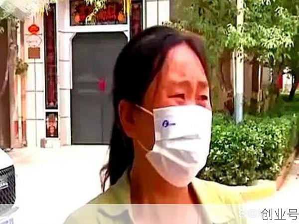 挑扁担的女孩火了，全网都在等她接资助！她一句话让百万网友泪目